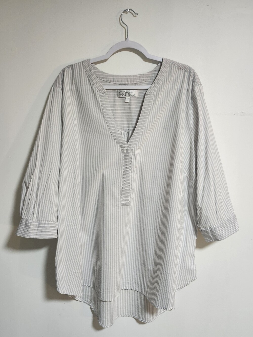 Diane Gilman White and Light Gray Striped V-Neck Tunic